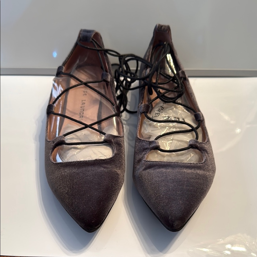 Chinese Laundry Steel-Blue Pointed-Toe Lace-Up Flats Women’s US Size 8